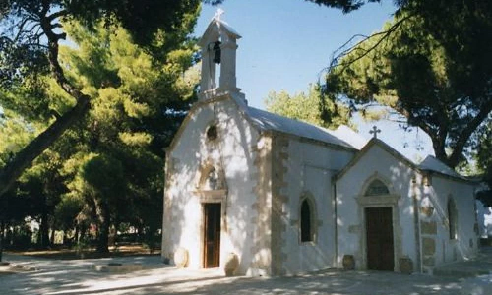 Άγνωστοι διέρρηξαν για πολλοστή φορά την εκκλησία στους Τάφους των Βενιζέλων (Βίντεο)